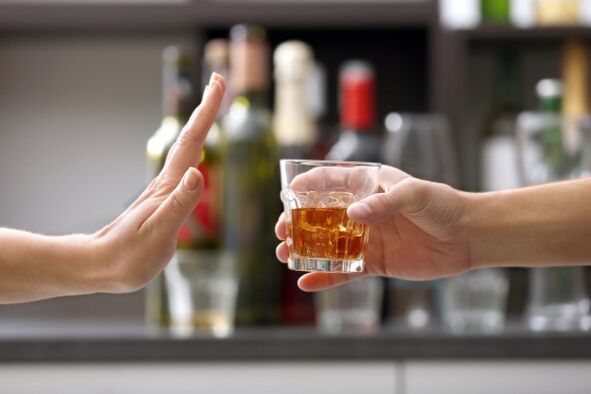 izvairīšanās no alkohola kā veids, kā novērst prostatītu